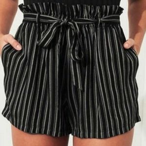 Hollister Stripe Paperbag Shorts